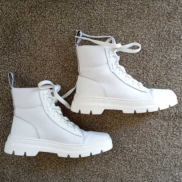 Dr Martens White Combs Platform Boot - Picture 4 of 11
